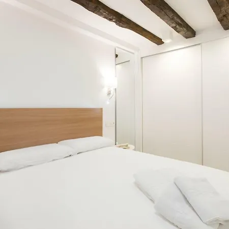 Luxury In Old Town Near Beach - By Www,Sansebastianapartments,Es San Sebastian Exterior photo